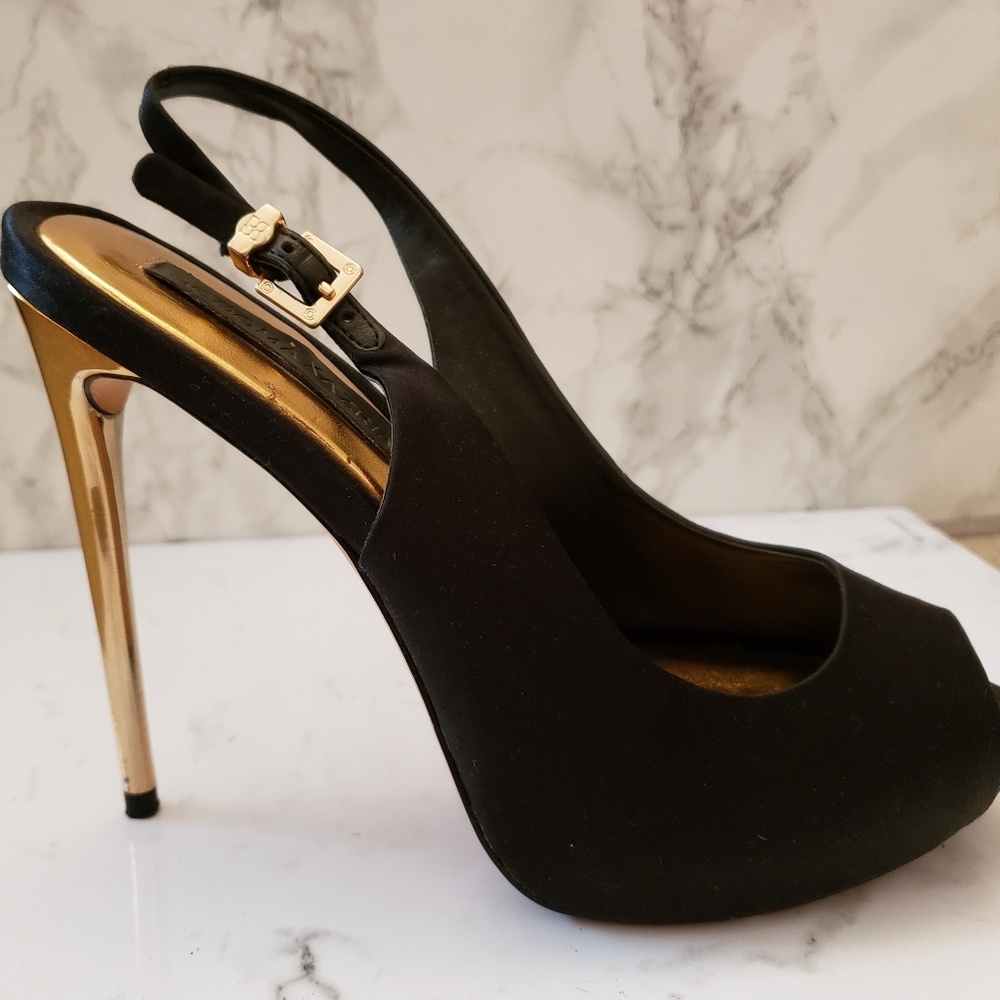Max Azria Gold Slingbacks